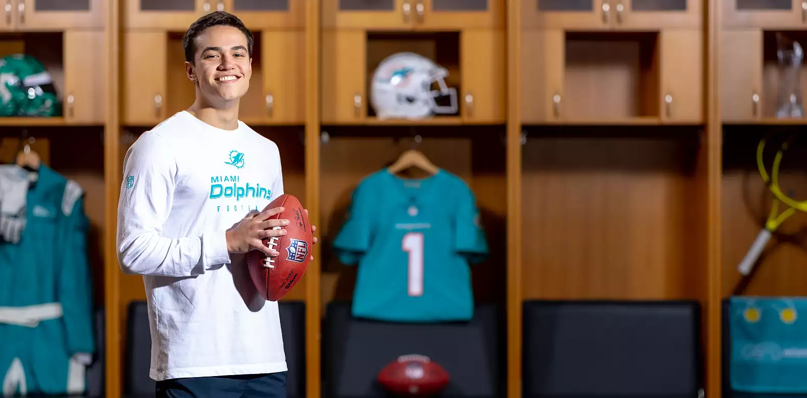 Image for news story: Sports media major scores big with Miami Dolphins internship