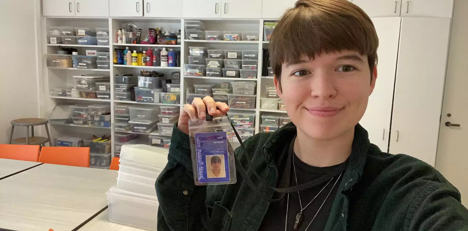 Image for news story: Senior gains confidence, valuable experience through Jewish Museum internship