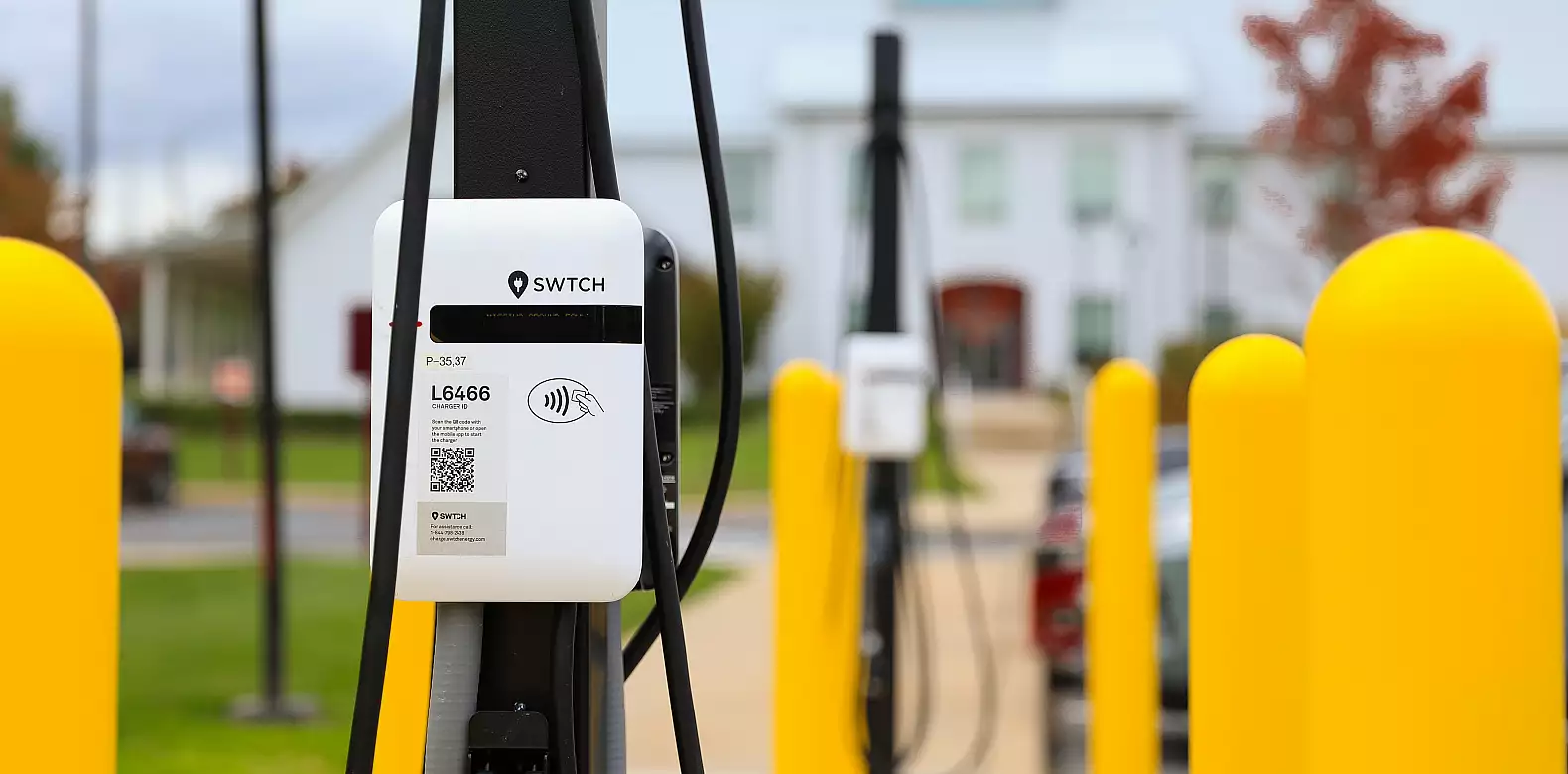 Image for news story: 体育买球 installs electric vehicle chargers