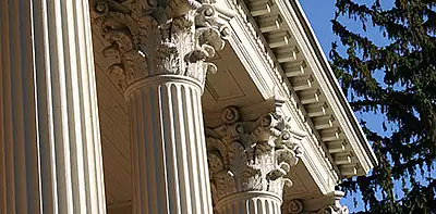 Image for news story: Small Classes Offered Immediate Opportunities for Research and Success