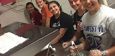 Image for news story: First-Year Students Serve Homeless in DC